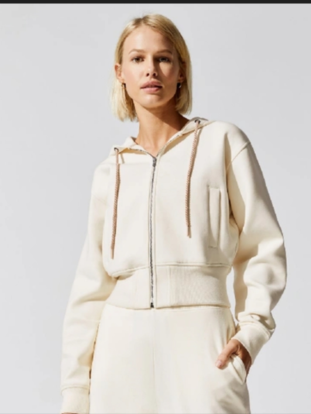 😍VARLEY! Cream Zip-Up Hoodie Sweatshirt